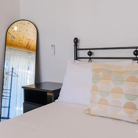 Hidden Pine Apartment, 2 Bdrms, Apartment *